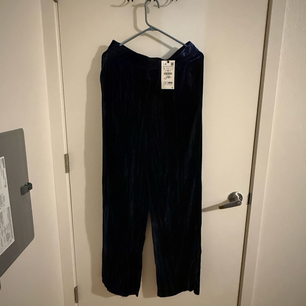 Zara Velvet Trousers in Midnight Blue